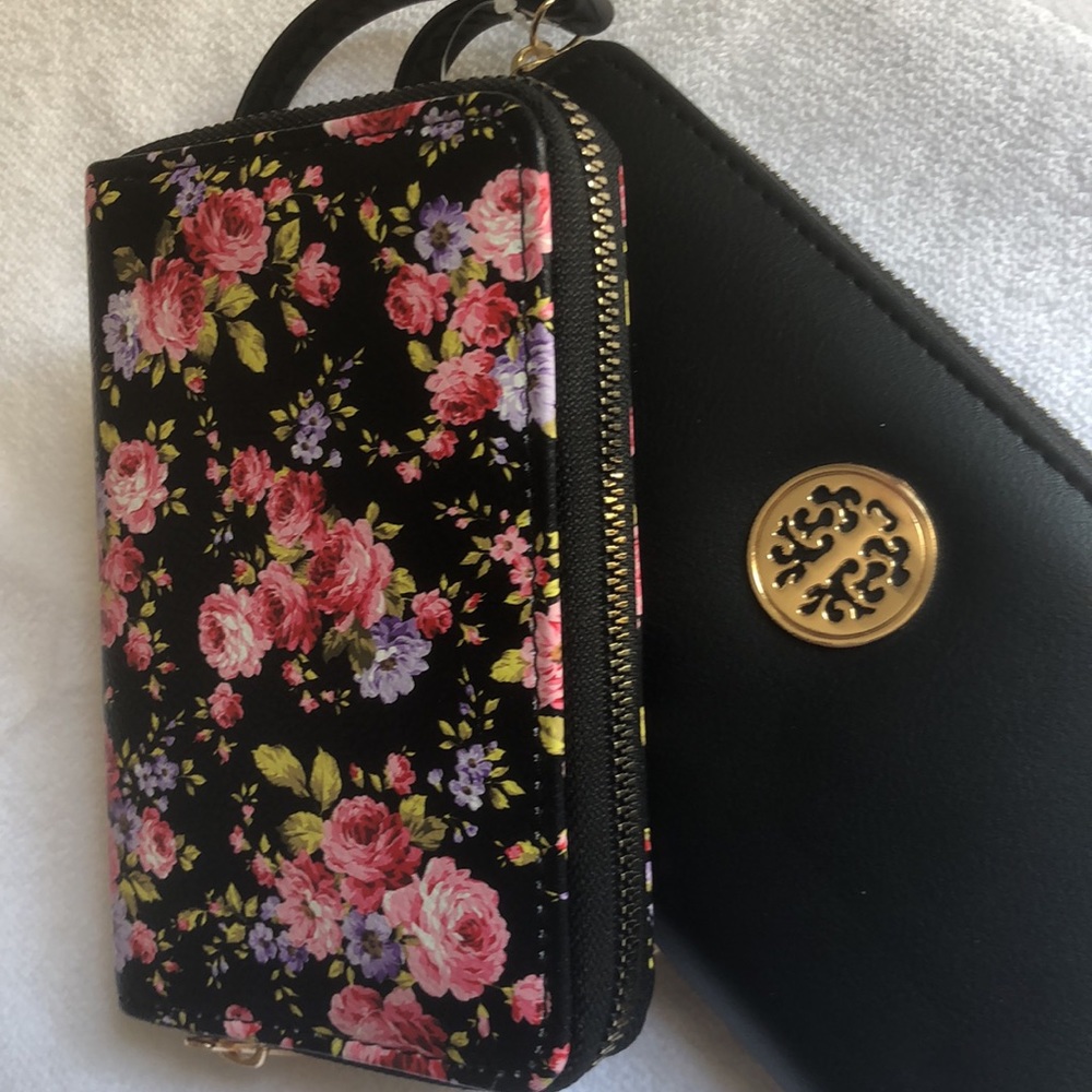 2 New Wallets - Picture 2 of 4